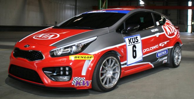 KIA ceed готовят к кузовному чемпионату