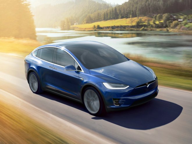 Тест-драйв Tesla Model X