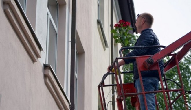 Только ли строителям выгодно брать автовышку в аренду? Только ли строителям выгодно брать автовышку в аренду?