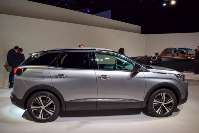 Новый Peugeot 3008 официально представлен в  Париже