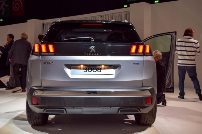 Новый Peugeot 3008 официально представлен в  Париже